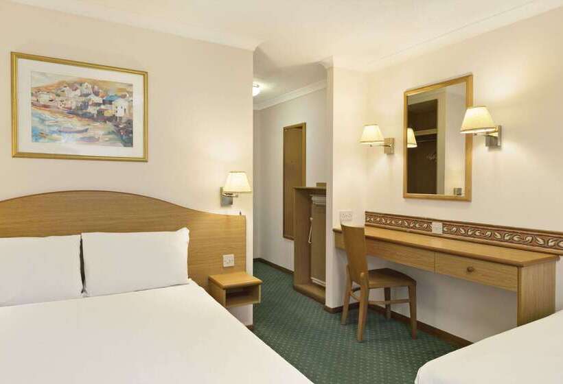 هتل Days Inn Leicester Forest East M1