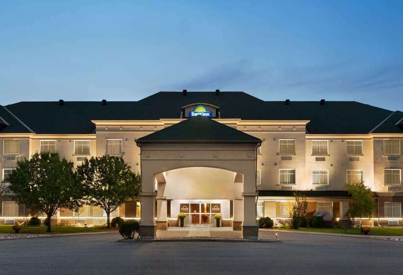 هتل Days Inn By Wyndham Ottawa Airport