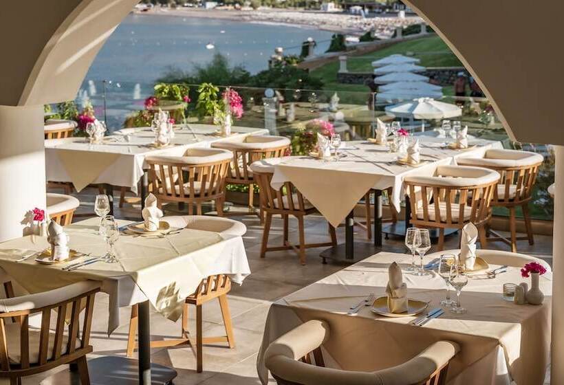 هتل Lindos Royal Resort