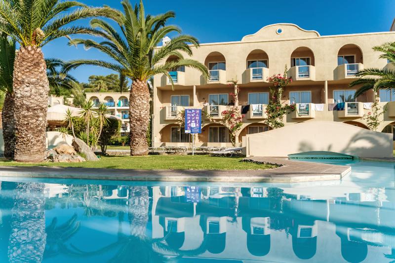 هتل Lindos Royal Resort