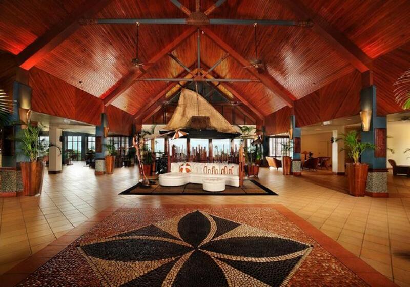 هتل Outrigger Fiji Beach Resort