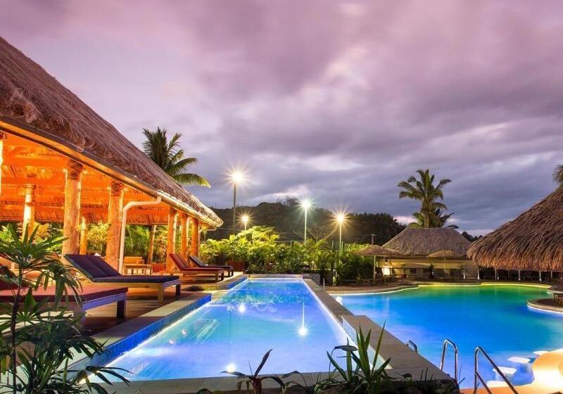 هتل Outrigger Fiji Beach Resort