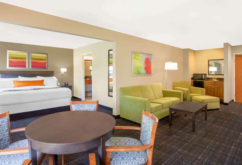 هتل Wingate By Wyndham Columbia