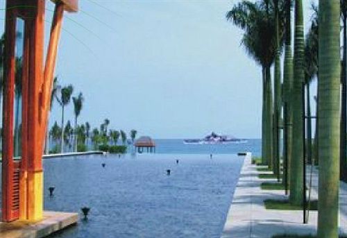 Hotel Yalong Bay Mangrove Tree Resort