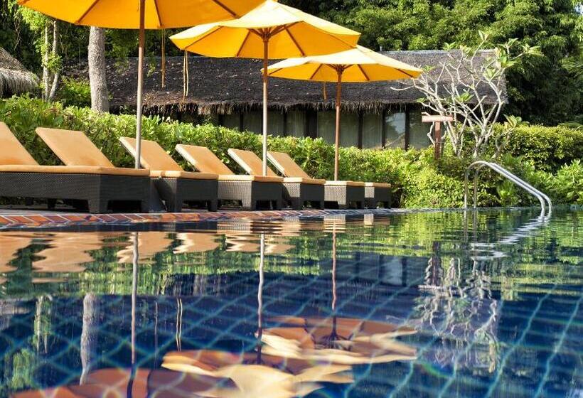 فندق Zeavola Resort