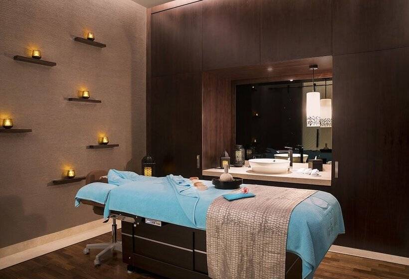 فندق Al Jaddaf Rotana Suite