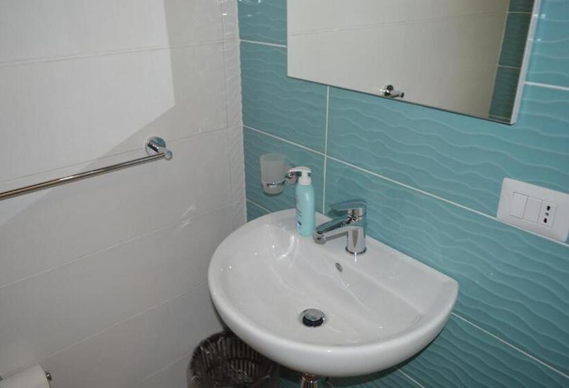 B&b Don Peppe  Don Ilario