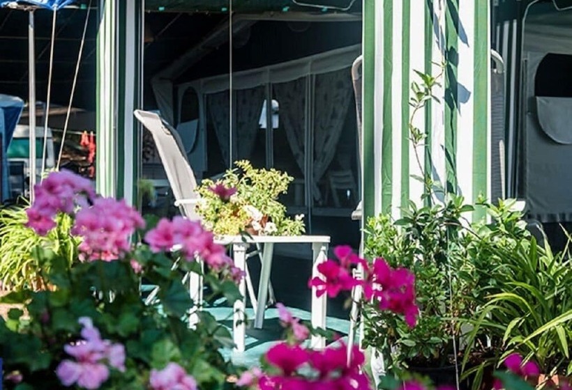 בית מלון כפרי Camping Village Voltoncino