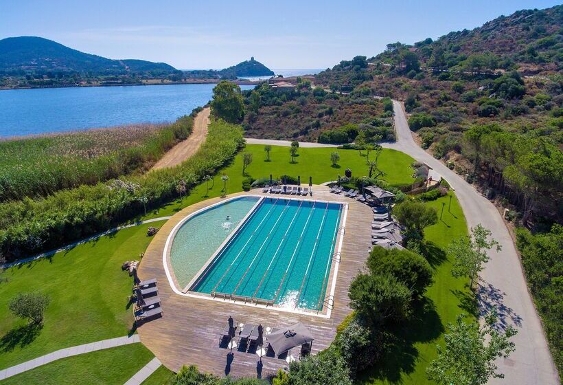 Отель Baia Di Chia Resort Sardinia, Curio Collection By Hilton