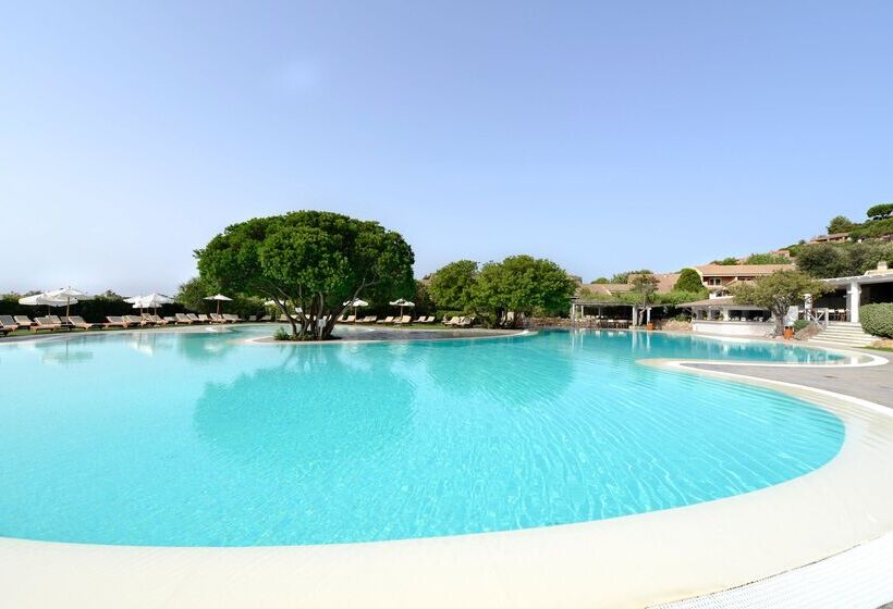 Отель Baia Di Chia Resort Sardinia, Curio Collection By Hilton