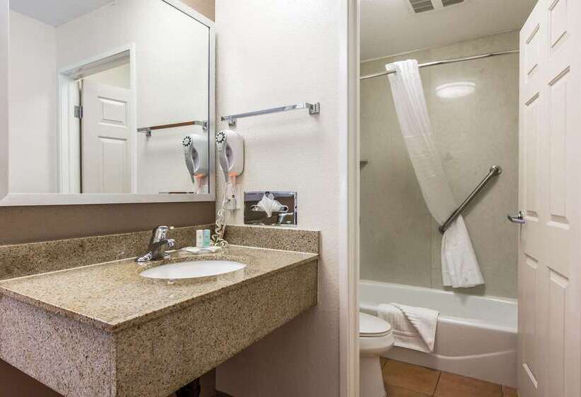 בית מלון כפרי Comfort Inn Los Angeles Near Hollywood