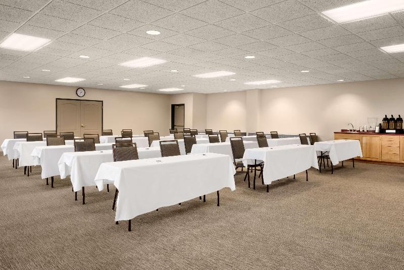 هتل Country Inn & Suites By Radisson, Duluth North, Mn