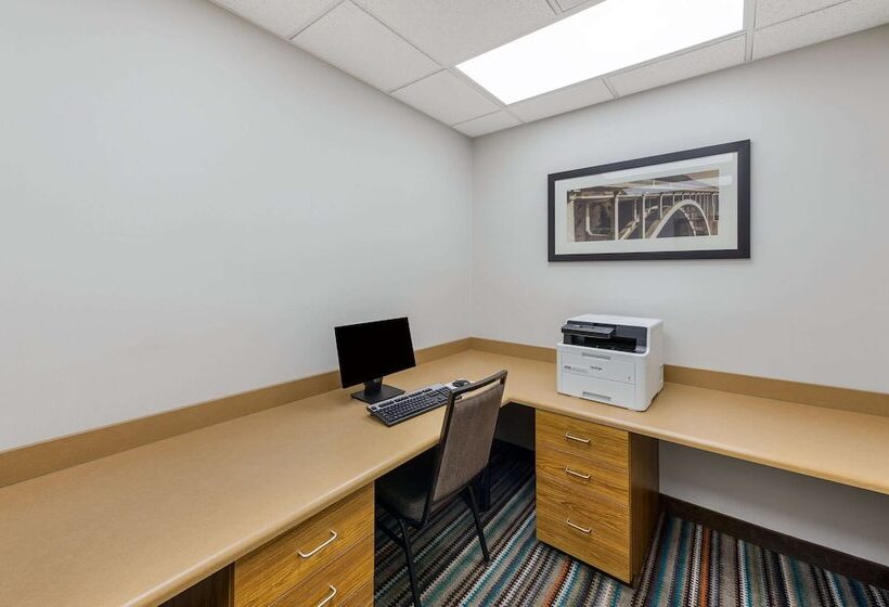 호텔 Country Inn & Suites By Radisson, Findlay, Oh