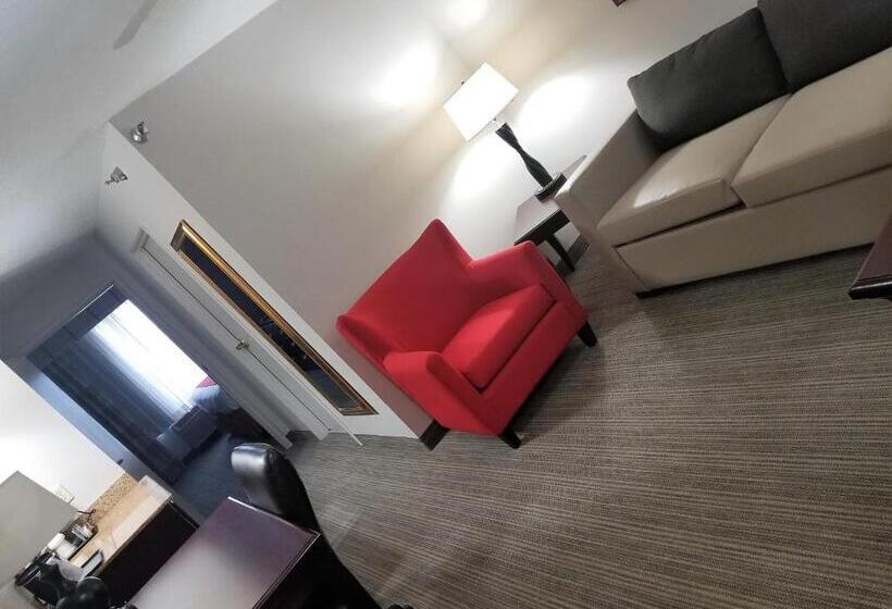 هتل Country Inn & Suites By Radisson, Moline Airport, Il