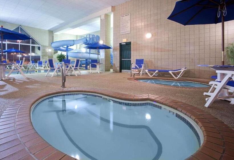 هتل Country Inn & Suites By Radisson, Rapid City, Sd