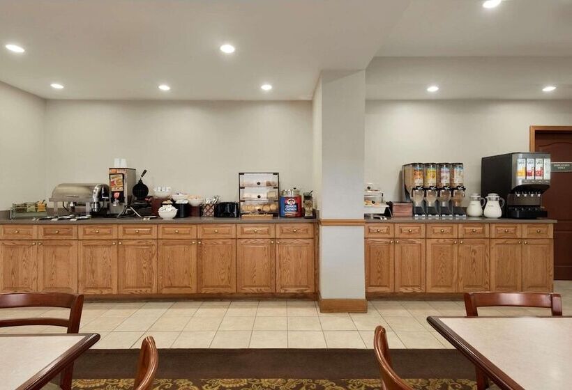 هتل Country Inn & Suites By Radisson, St. Augustine Downtown Historic District, Fl