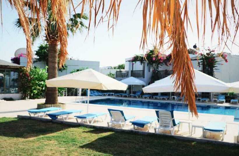 فندق Gumbet Cove