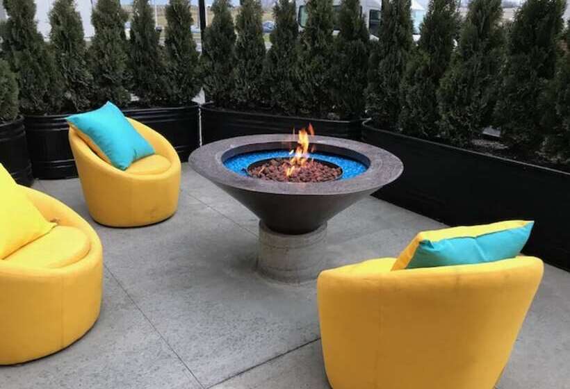 هتل Holiday Inn   Bloomington W Msp Airport Area, An Ihg