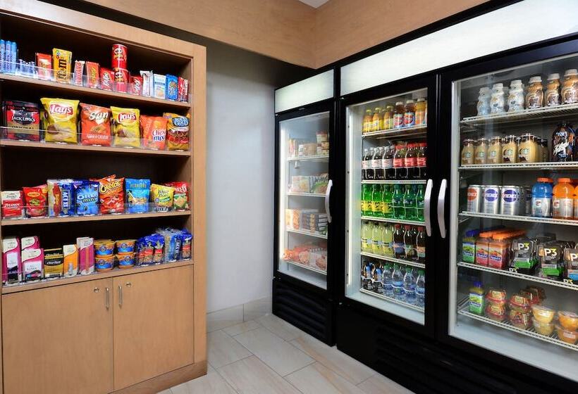 هتل Holiday Inn Express & Suites Raleigh Durham Airport At Rtp, An Ihg