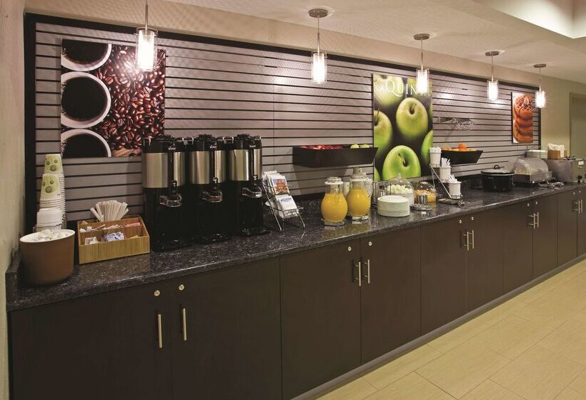 ホテル La Quinta Inn & Suites   New River Gorge National Park