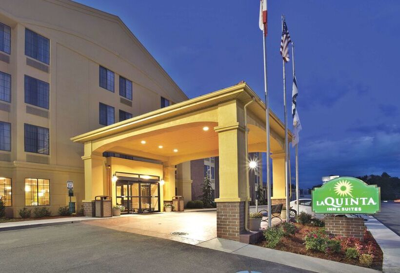 ホテル La Quinta Inn & Suites   New River Gorge National Park