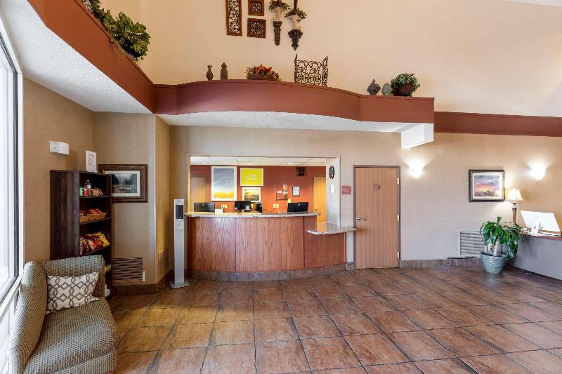 Отель Quality Inn & Suites Wellington   Fort Collins