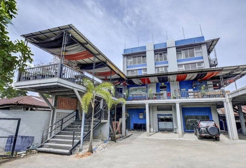 هتل Oyo 4010 Zaara Guest House Syariah