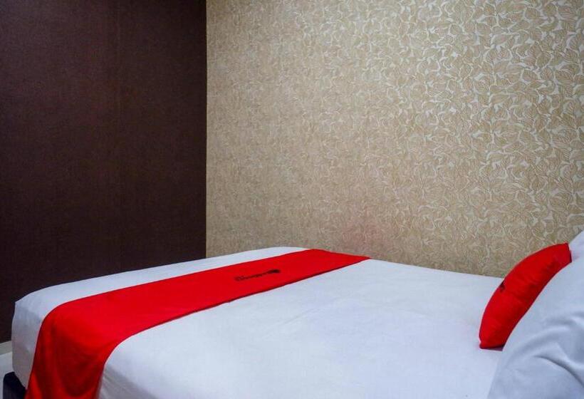 هتل Reddoorz Syariah Near Pltu Cilacap