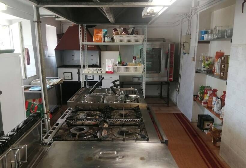 بنسيون Double Twin Room Private Bathroom For Swimming Pool Use