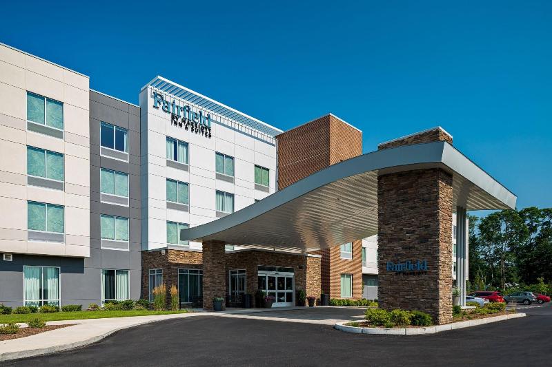 Отель Fairfield By Marriott Inn & Suites Somerset