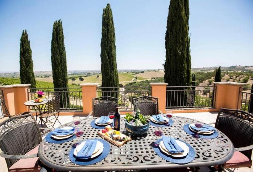 פנסיון Aterno Vineyard, Guest House