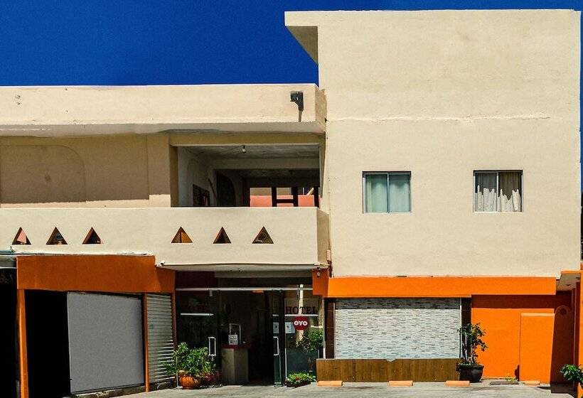 فندق Oyo  Cabo Del Sur