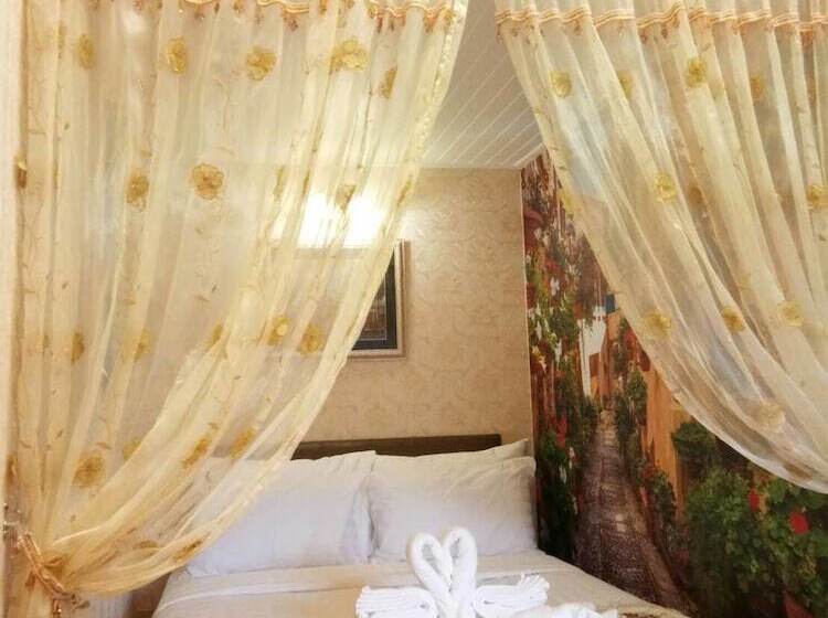 هتل Tomangoh Vintage Resort