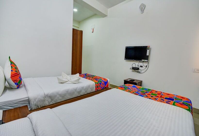 هتل Fabexpress Pas Residency   Nr Marina Beach & Mahatma Gandhi Monument