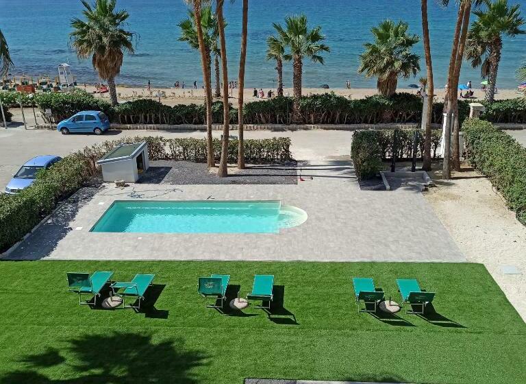 هتل Lido Degli Angeli