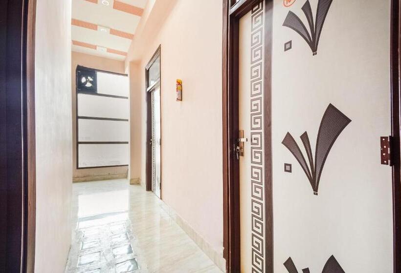 호텔 Oyo 8789  Noor Palace