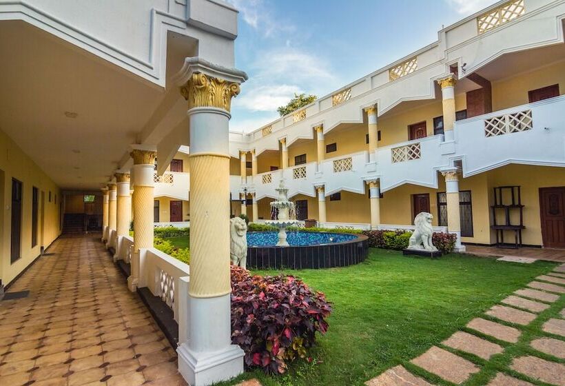 אתר נופש Landmark