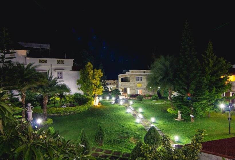 אתר נופש Landmark