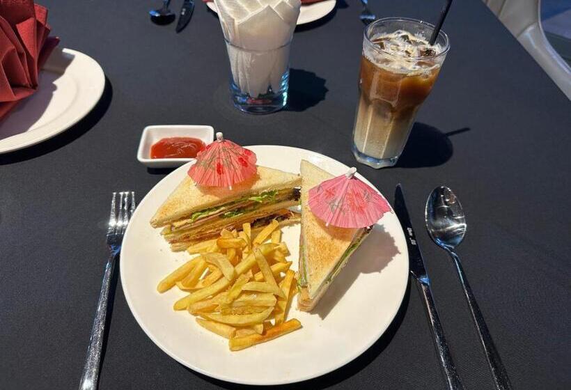 בית מלון כפרי Check Inn Phnom Penh Bkk1