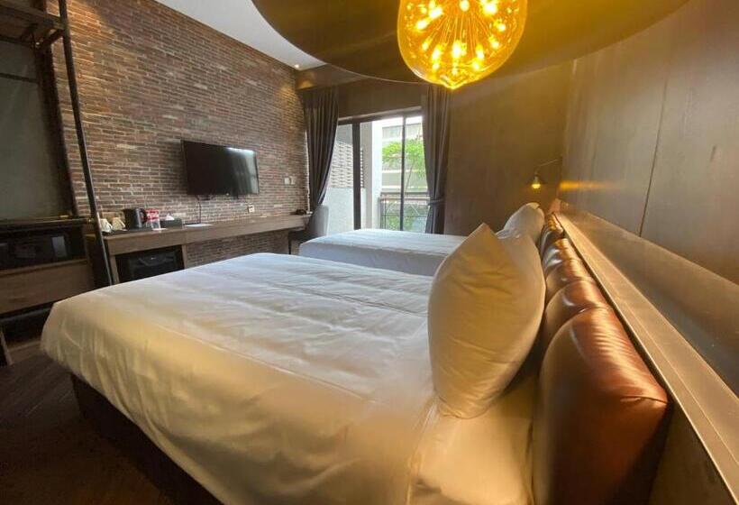 בית מלון כפרי Check Inn Phnom Penh Bkk1