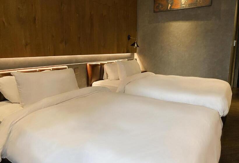 בית מלון כפרי Check Inn Phnom Penh Bkk1