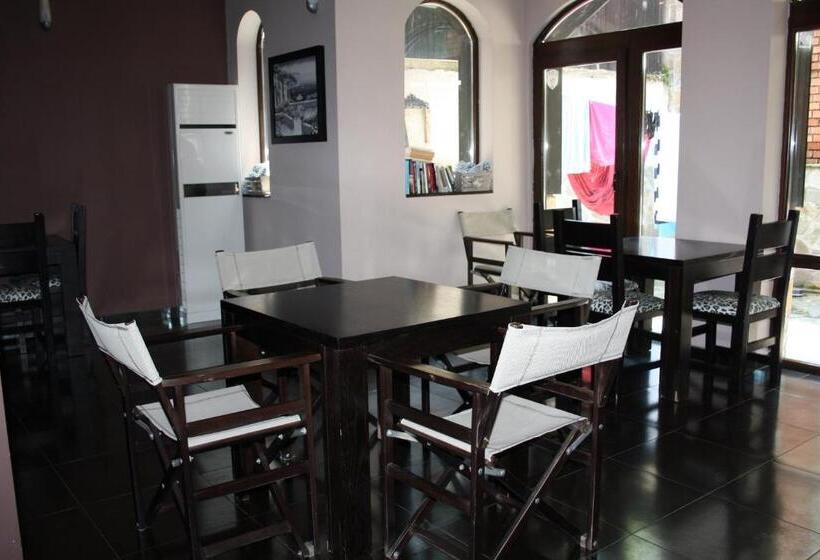 Hotel Saint Sofia Guest House къща за гости