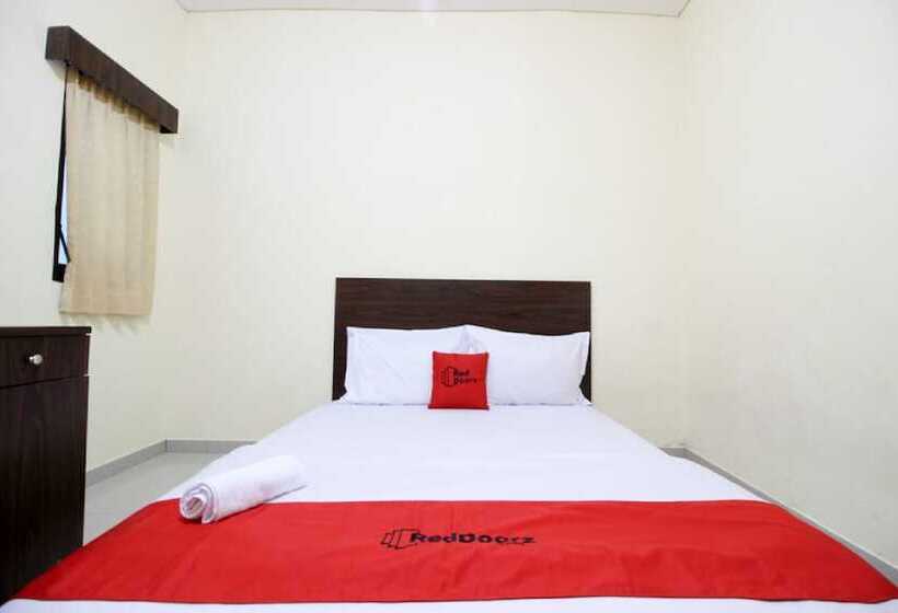 פנסיון Reddoorz @ Swakarya Kaliurang