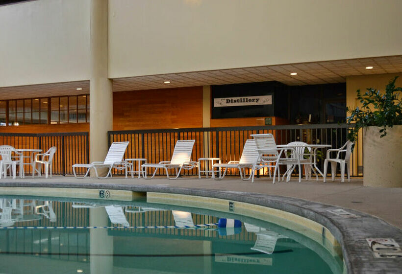 Clarion Hotel Muscatine