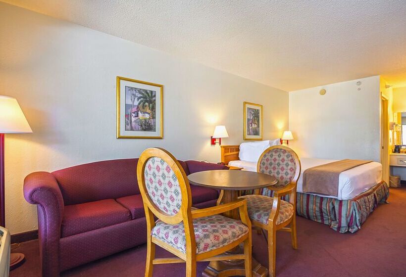 هتل Americas Best Value Inn & Suites Melbourne