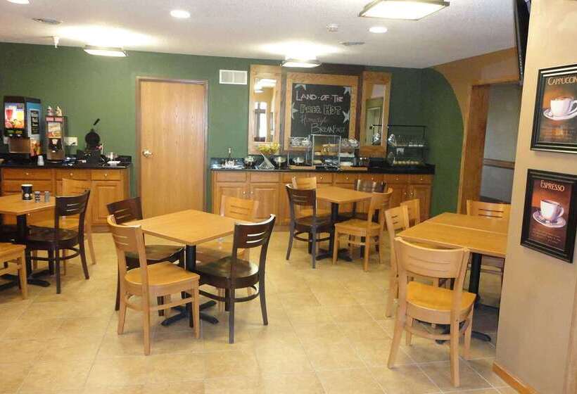 בית מלון כפרי Americinn By Wyndham Pella