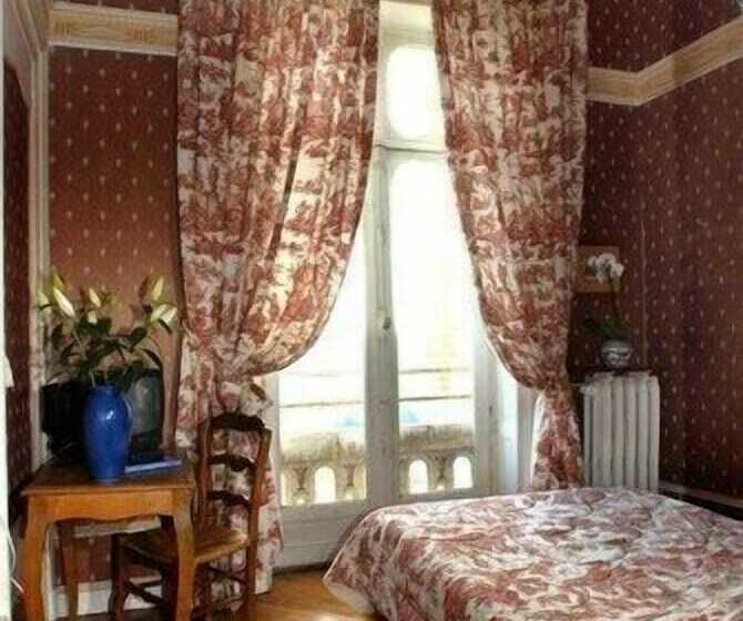 Отель Château De L Aubrière   Teritoria