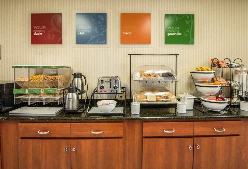 ホテル Comfort Inn & Suites