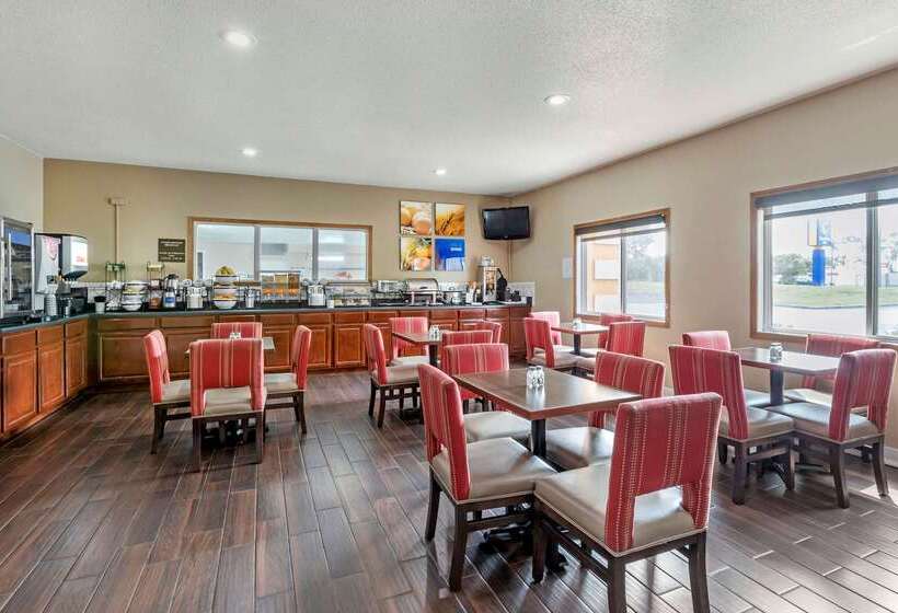 בית מלון כפרי Comfort Inn Muscatine Near Hwy 61