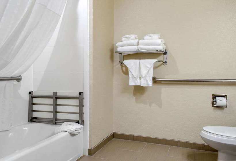 فندق Comfort Inn & Suites Covington   Mandeville